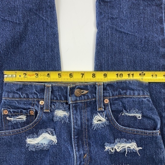 Vintage Levi's 550 Relaxed Fit Tapered Leg Destroyed Jeans Size 3 Med. 25x31 - Picture 9 of 12
